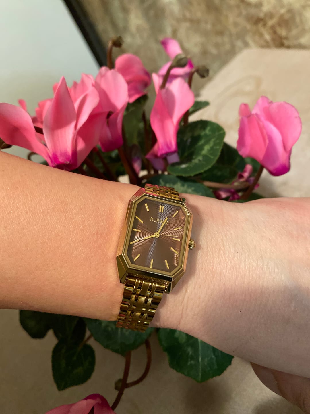 Customer photo review of Isabell Gold Brown