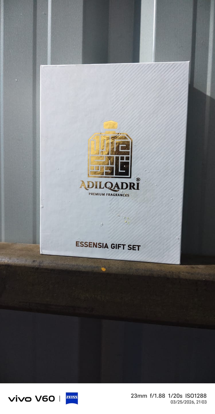 Customer photo review of Essensia Luxury Attar Perfume Gift Set (6 x 5.5Ml)