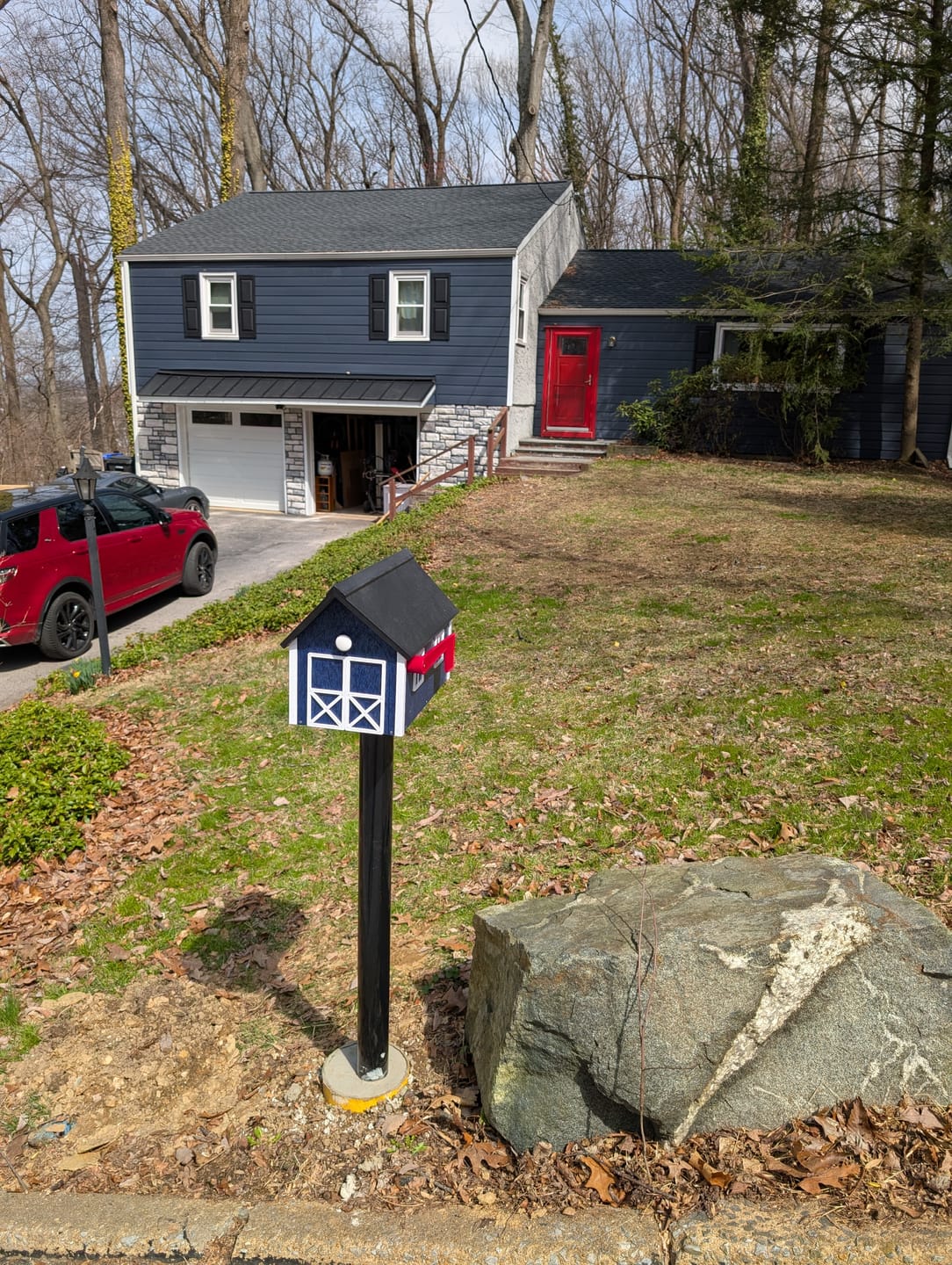 Customer photo review of Poly Mailbox