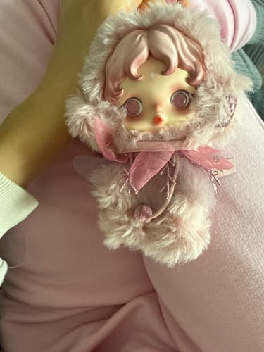 Customer photo review of OZL01890 - 1 ad. - Peluş Anahtarlık - Skullpanda -  Windflower - MPPMRT