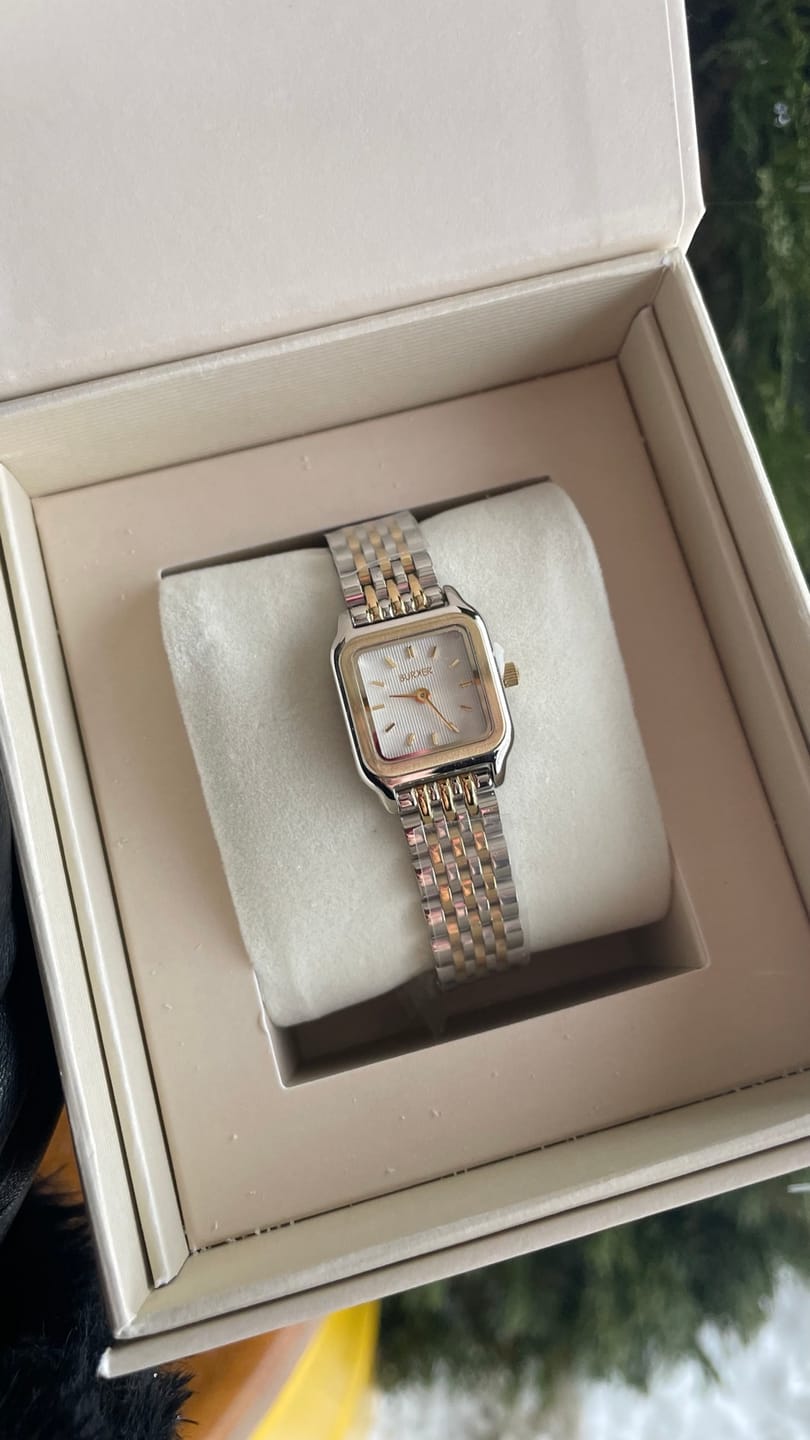 Customer photo review of Macy Gold Silver