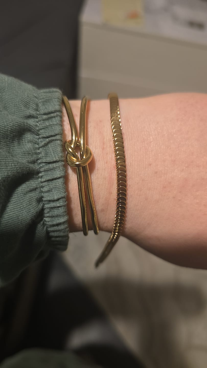 Customer photo review of Nylah Bracelet