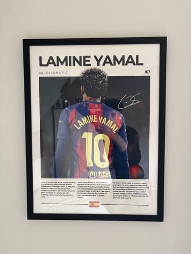Customer photo review of Lamine Yamal