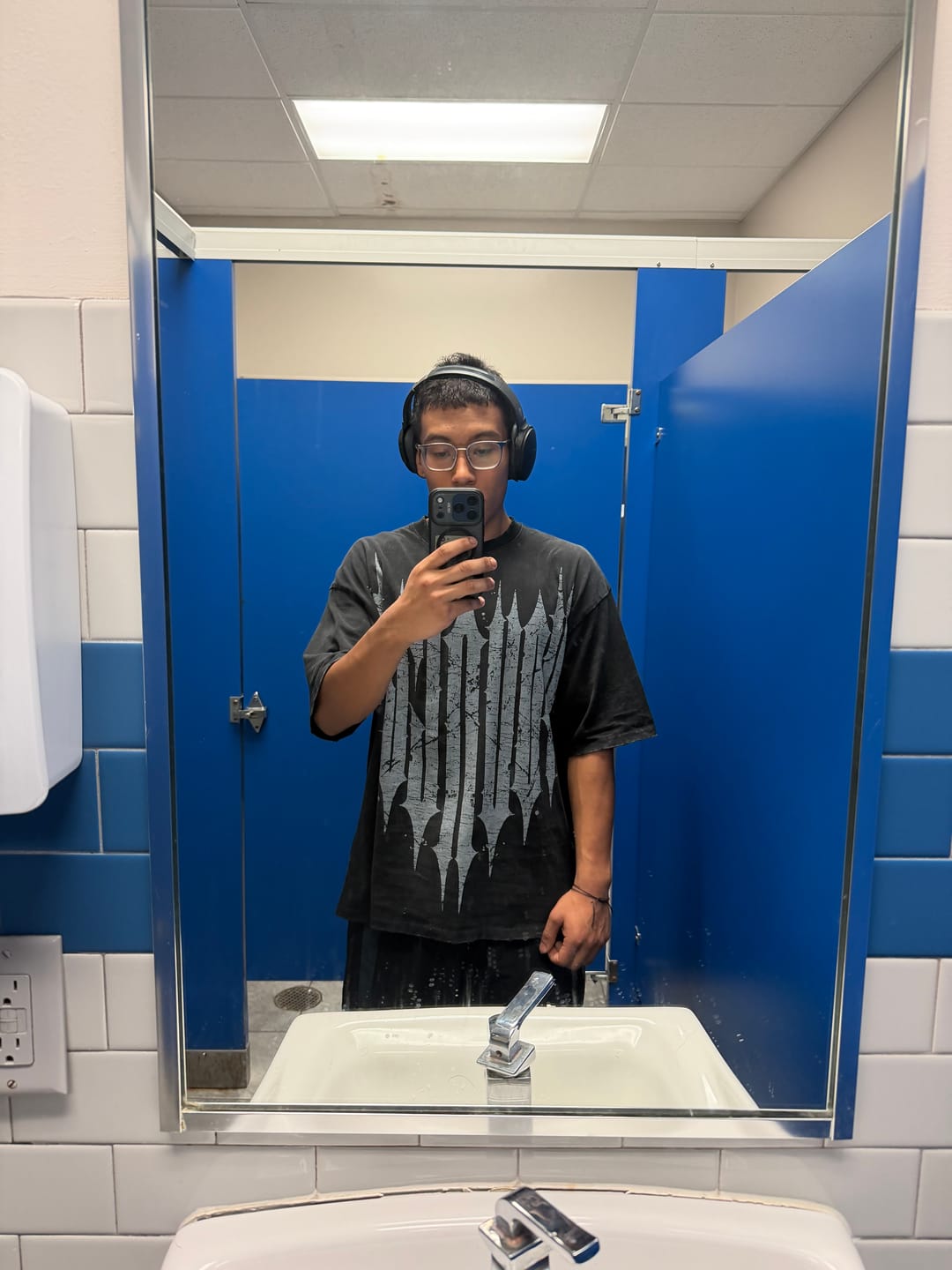 Customer photo review of 4156 - Revenge Tees