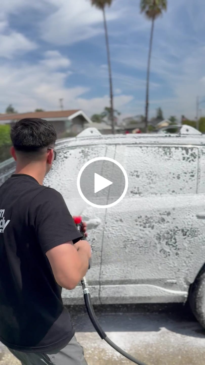 Customer video review of Blizzard Extreme Foaming Car Soap
