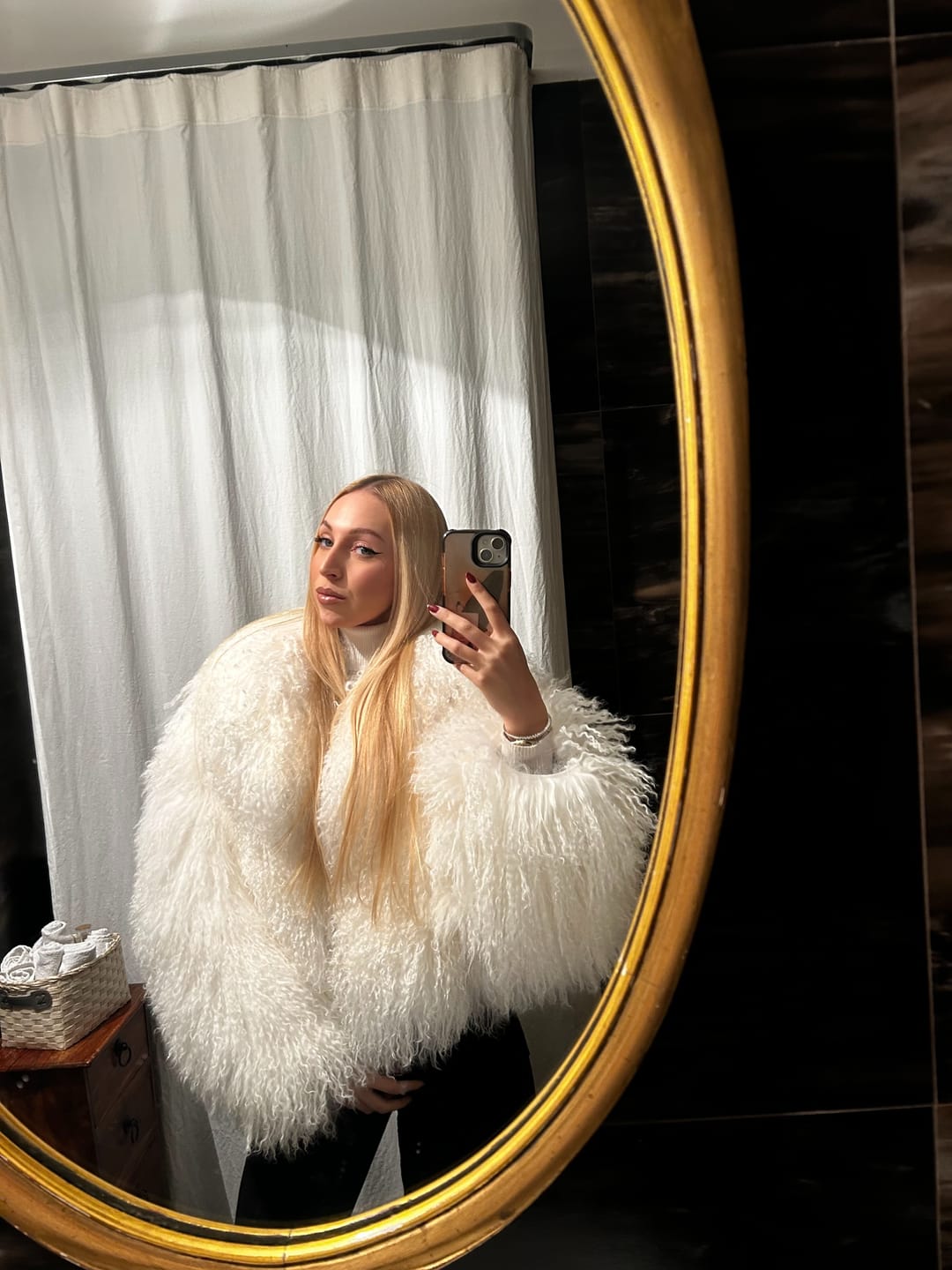 Customer photo review of Cappotto Loyenne Bianco in Mongolia
