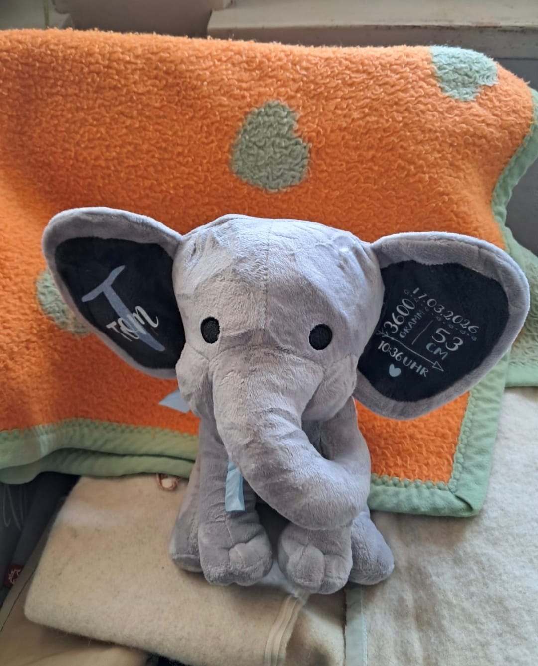 Customer photo review of Kuschel Elefant - Baby-Stofftier