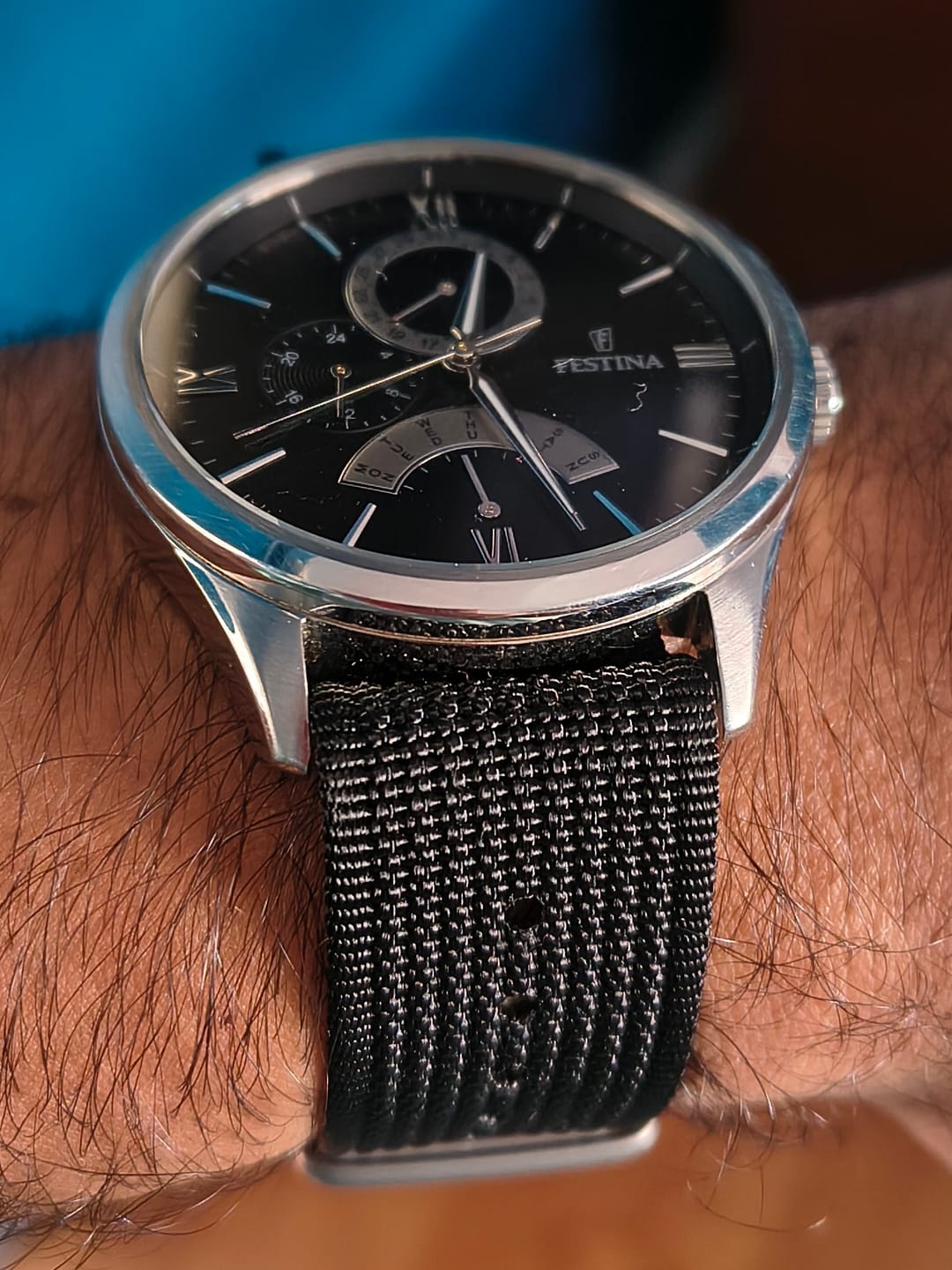Customer photo review of Correa Nato Dando La Hora Negro