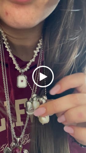 Customer video review of Ciondolo "Cuore di panna"