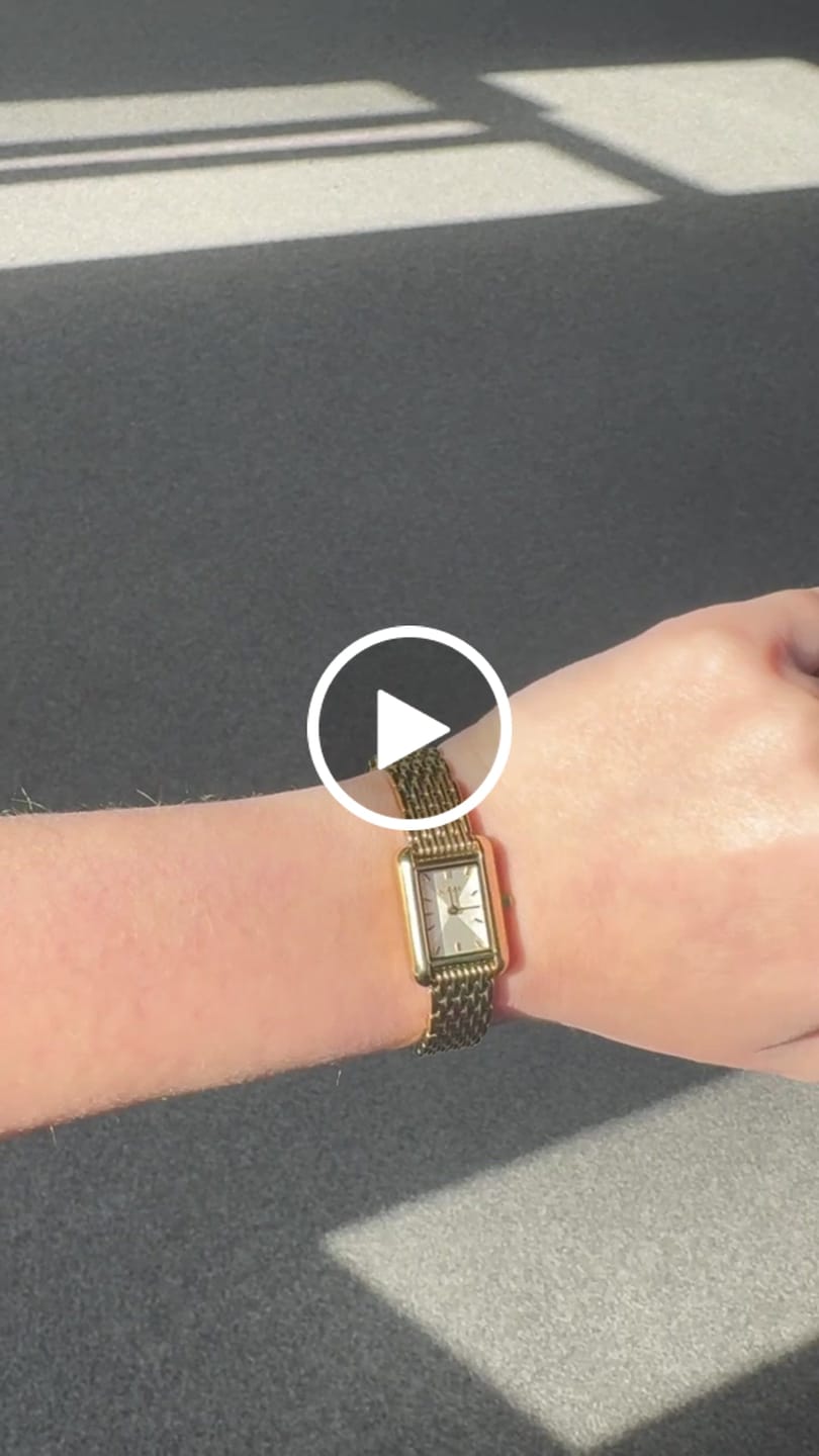 Customer video review of Olivia Petite Gold White