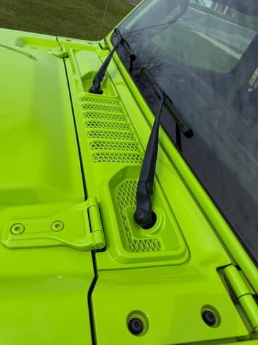 Customer photo review of Cowl Wiper Panel Painted OE Color (Fits JL/JT 2018-2026)