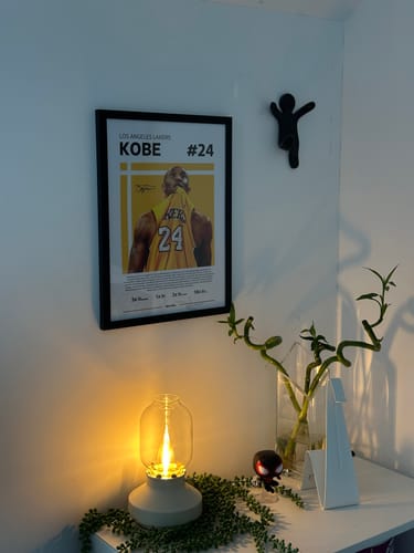 Customer photo review of Kobe Bryant - Profile