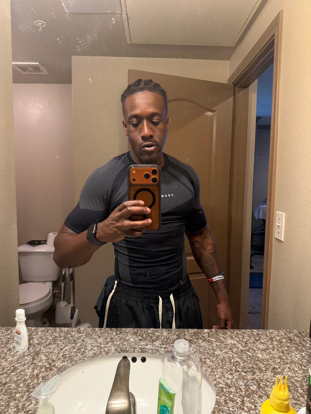 Customer photo review of 4294 - Apex Compression Tees