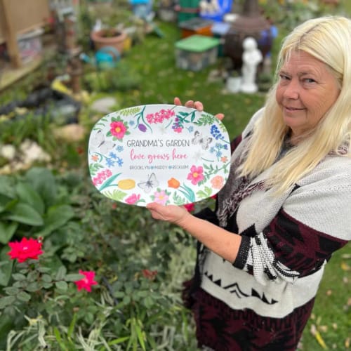 Customer photo review of Grandma's Garden Love Grows Here Platter