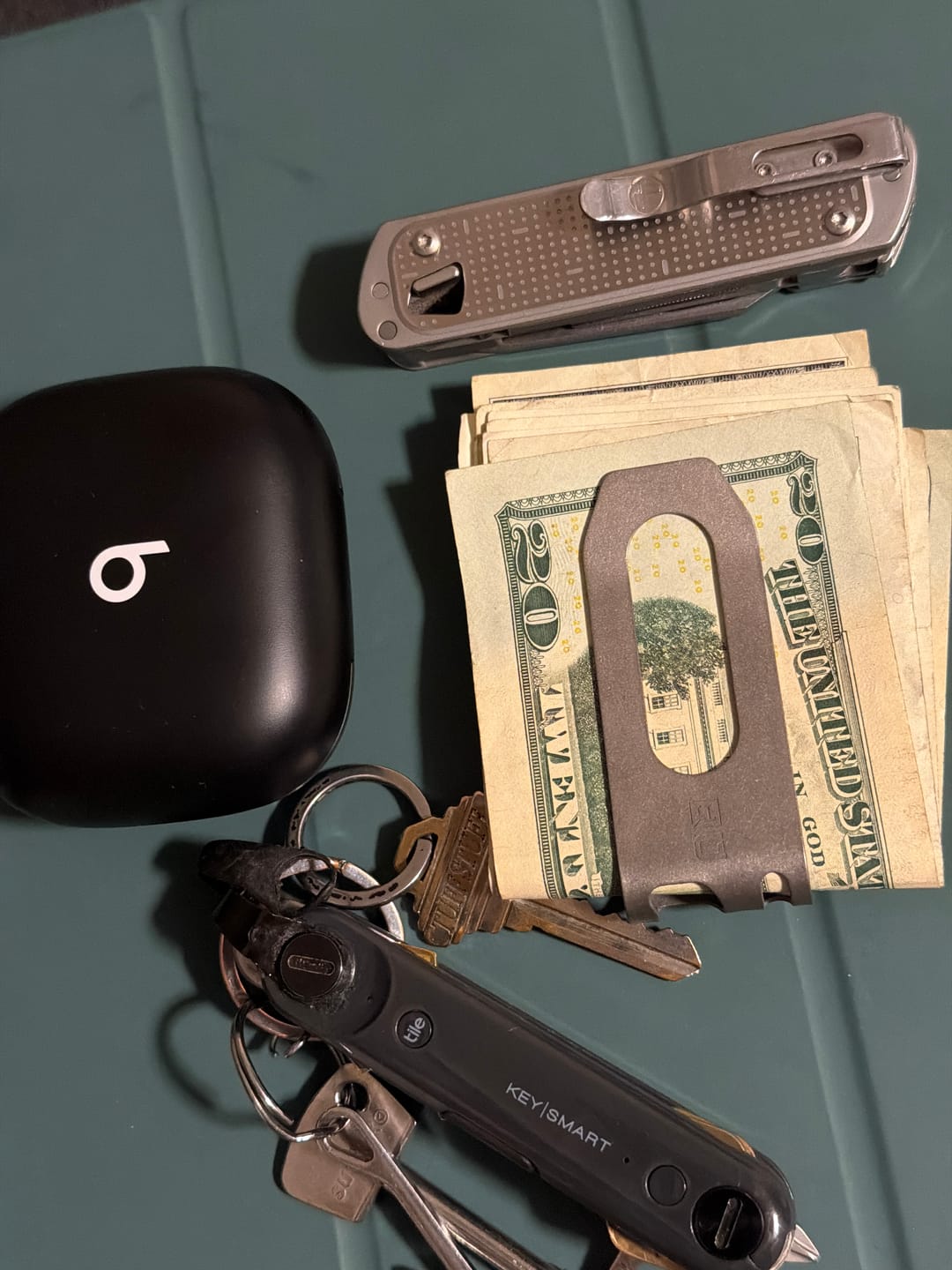 Customer photo review of MC02 TITANIUM MONEY CLIP