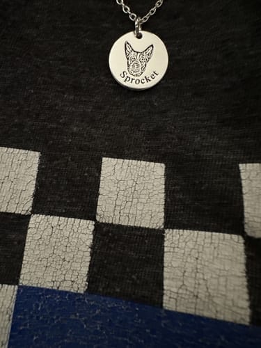 Customer photo review of Collar personalizado con rostro de mascota