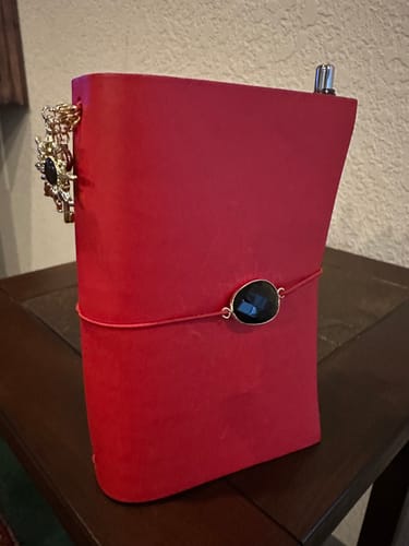 Customer photo review of keepsake stationery box
