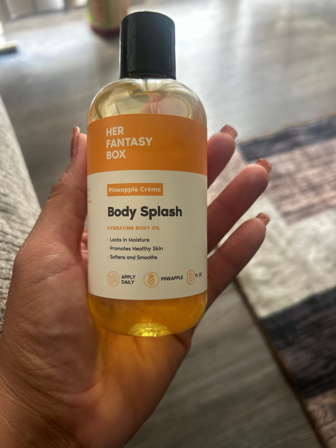 Customer photo review of Body Splash - Skin Smoothing Body Oil  (Pineapple Creme)