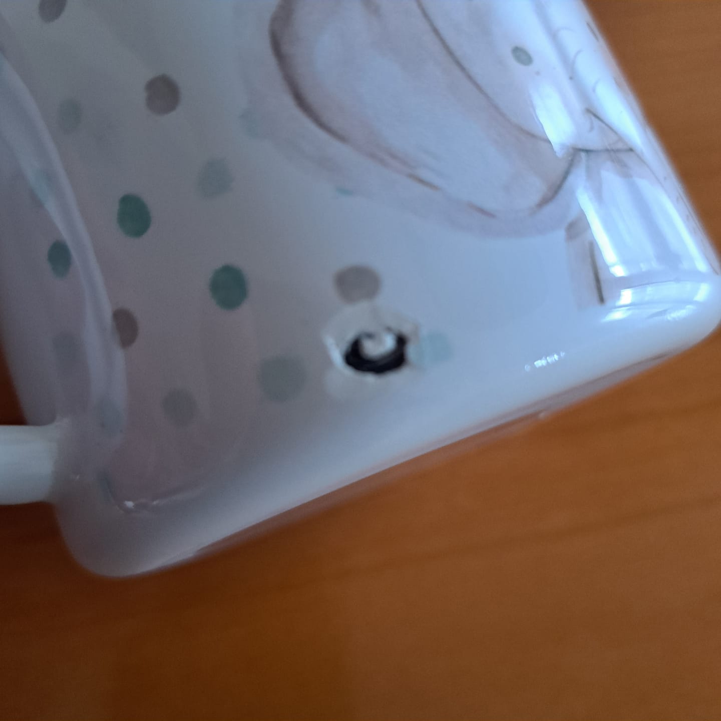 Customer photo review of Emaille Tasse personalisiert - Elefant mit Punkten