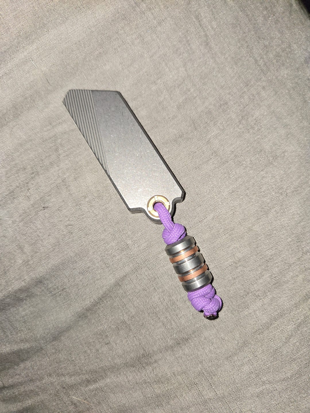 Customer photo review of G9 Utility Knife (Titanium/Brass)