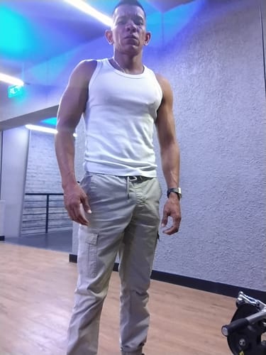 Customer photo review of CAMISETA SIN MANGA ALGODÓN