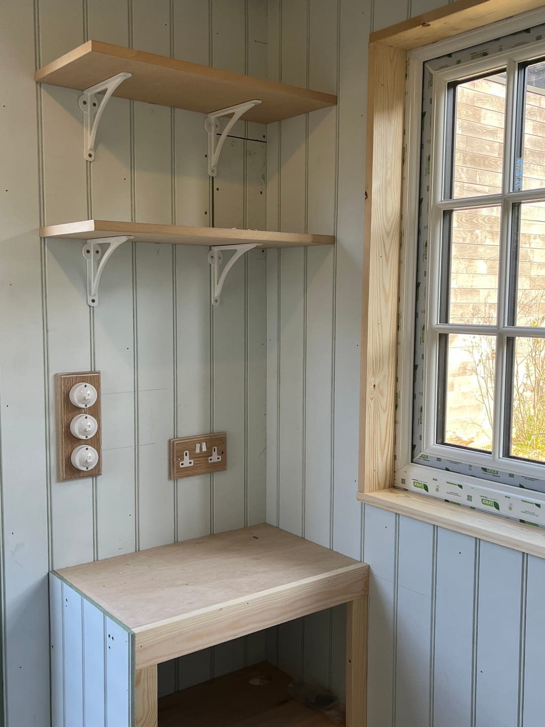 Customer photo review of 7 Inch Ironbridge Cast Iron Shelf Bracket