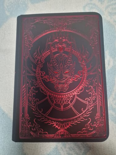 Customer photo review of BLOOD ONI - 9-Pocket Trading Card Binder