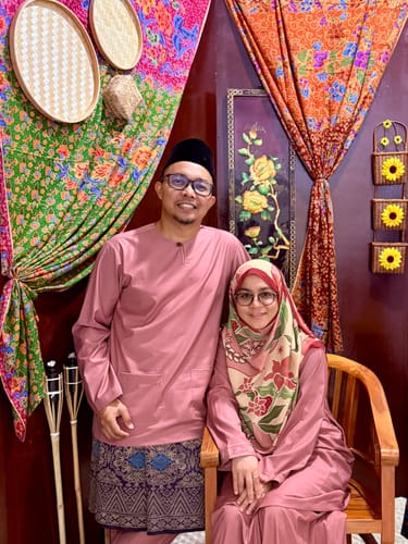 Customer photo review of Monogram Square (Burgundy)