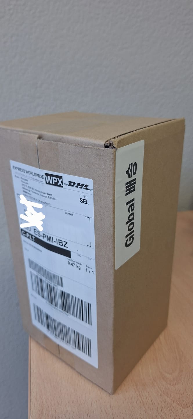 Customer photo review of [Same-Day Shipping] BTS OFFICIAL LIGHT STICK VER.4