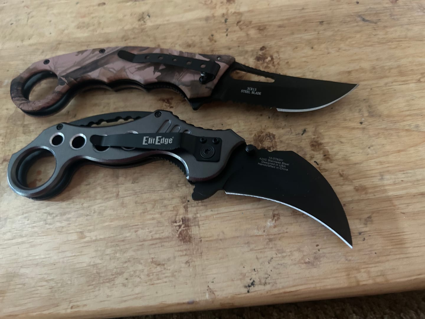 Customer photo review of KARAMBIT MYSTERY BOX™