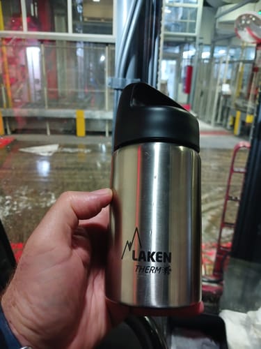 Customer photo review of בקבוק שתיה לאקן שומר קור וחום תרמו קלאסיק פתח רחב - 350 מ"ל