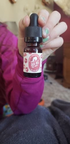 Customer photo review of Bargz Lick Me All Over Perfume Oil, Exotic Fragrance, Lovely Raspberry And Melon Aromas With A Touch Of Vanilla - Flat Cap