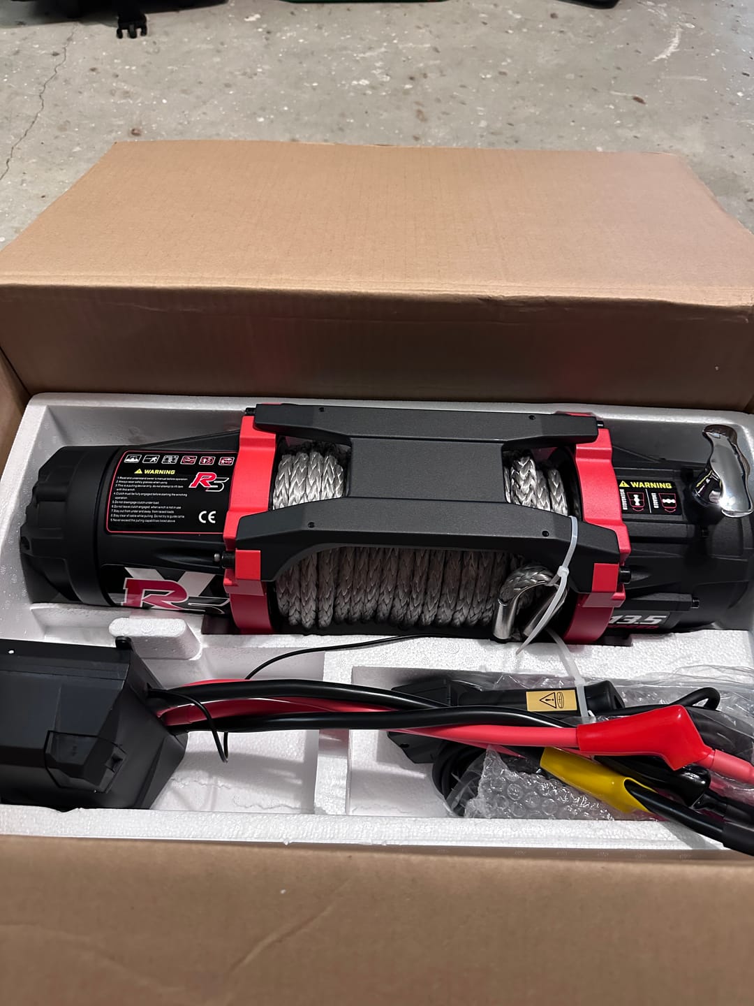 Customer photo review of X-BULL Electric Winch XRS 13500 LBS 12V Synthetic Rope for Towing Truck Off Road with 2 in 1 Wireless Remote