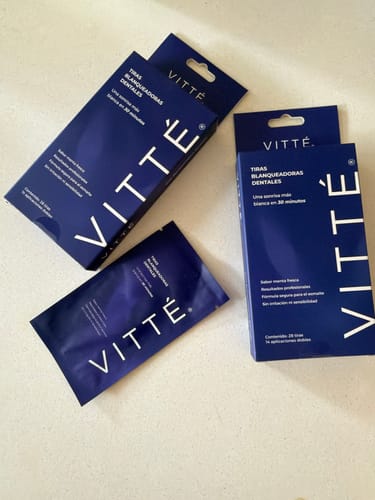 Customer photo review of Tiras Blanqueadoras VITTÉ Pack 70 días