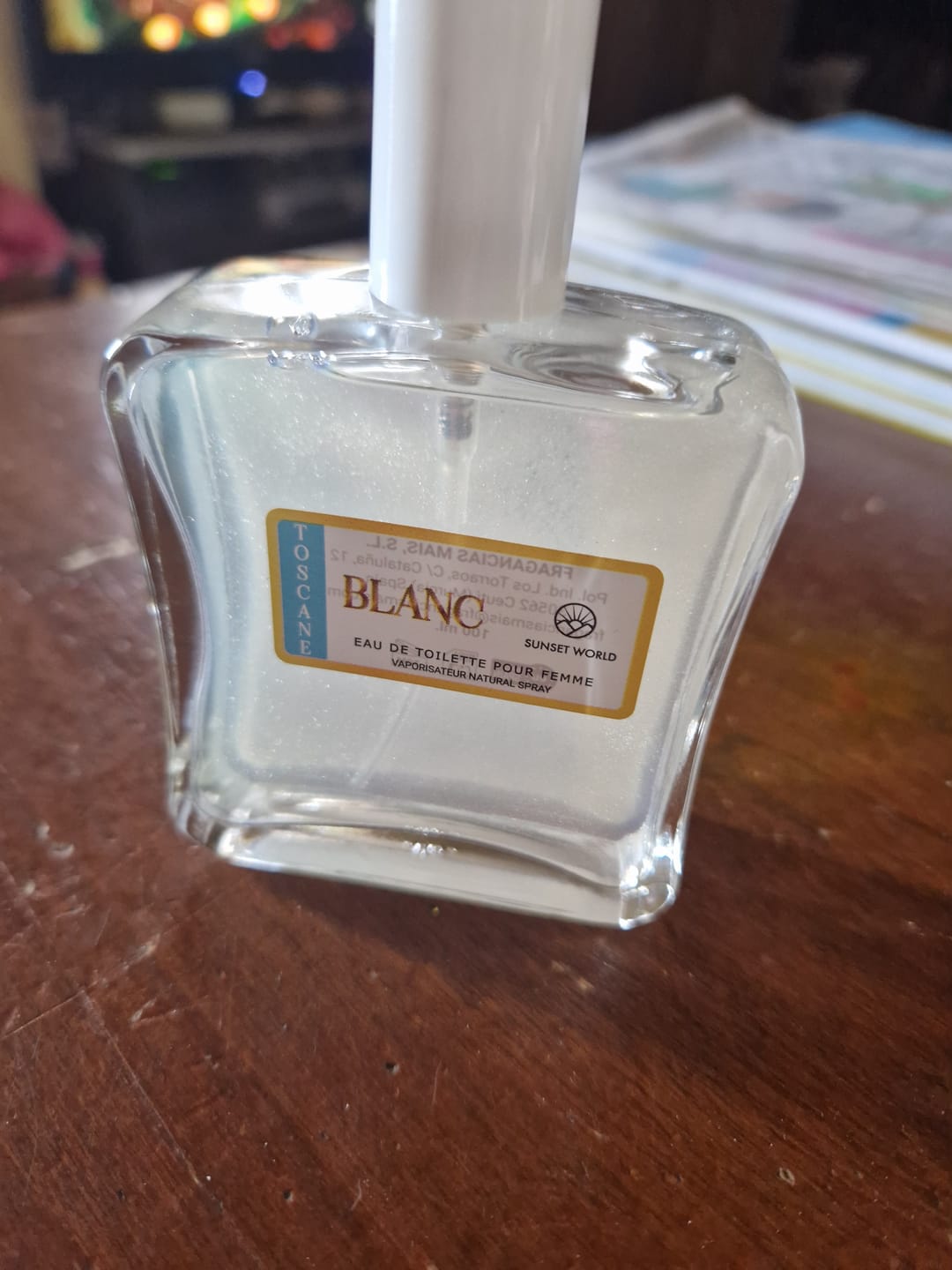Customer photo review of SUNSET WORLD® "BIANCO LATTE" GLITTERATO GOLD/SILVER PROFUMO DONNA 100ML