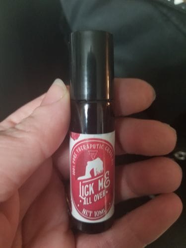 Customer photo review of Bargz Lick Me All Over Perfume Oil, Exotic Fragrance, Lovely Raspberry And Melon Aromas With A Touch Of Vanilla - Flat Cap