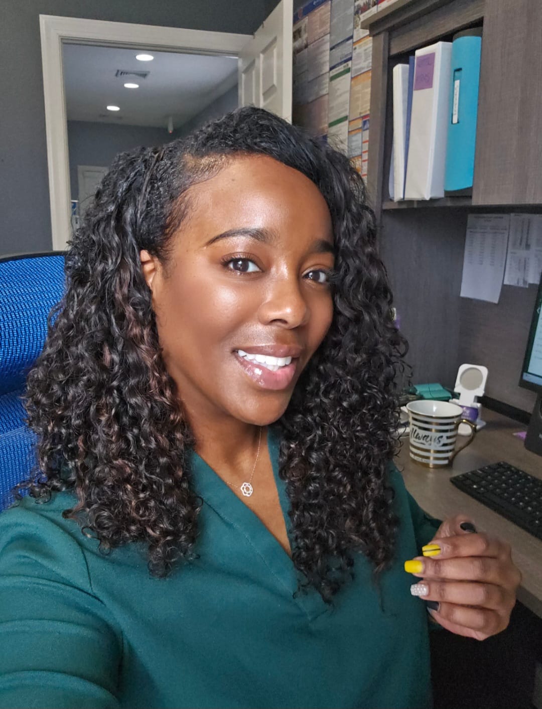 Customer photo review of #4 Medium Brown Water Wave Human Crochet Hair