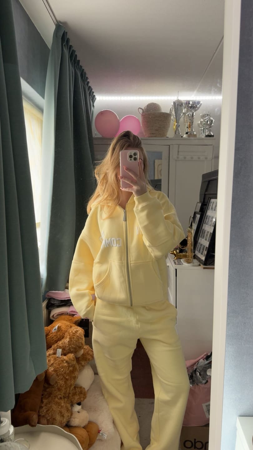Customer photo review of GATED COMMUNITY STRAIGHT LEG SWEATPANTS BUTTER YELLOW