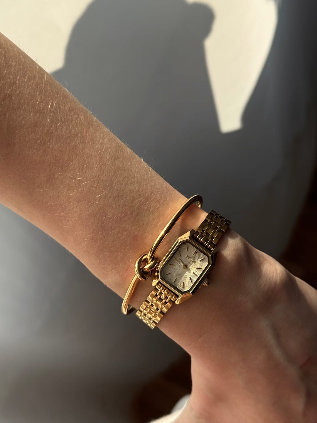 Customer photo review of Isabell Petite Gold