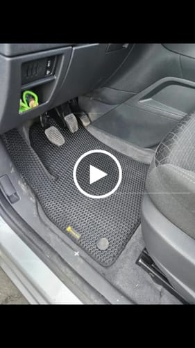 Customer video review of Dywaniki samochodowe na zamówienie - Przód i tył