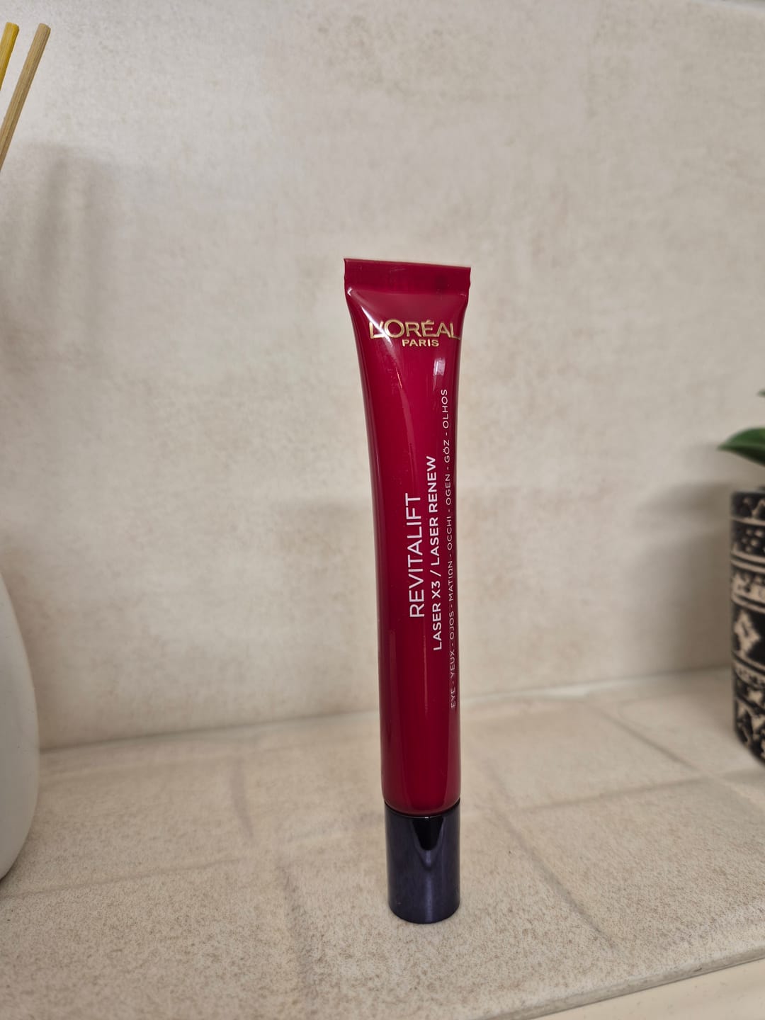 Customer photo review of L'Oreal Paris Revitalift Laser Eyes 15 לוריאל קרם עיניים רויטליפט לייזר