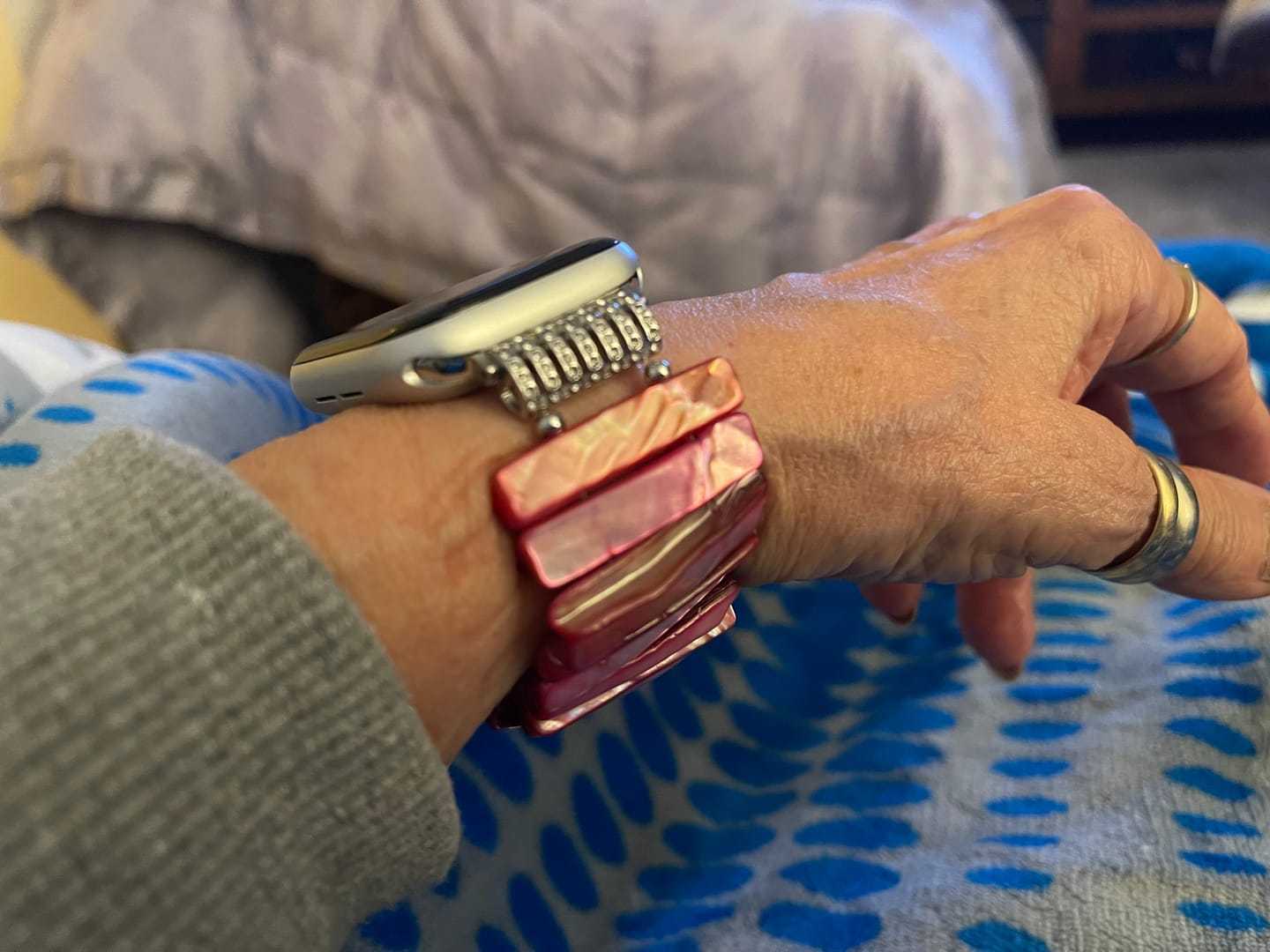 Customer photo review of Imperial Orchid Shell Stretch Apple Watch Strap