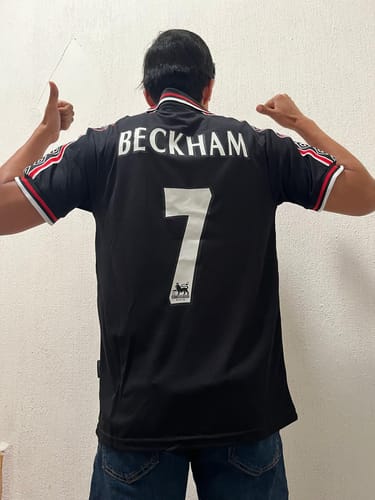 Customer photo review of Manchester United Visita - 98/99