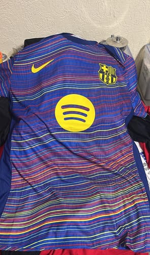 Customer photo review of Barcelona Pre-partido 25/26