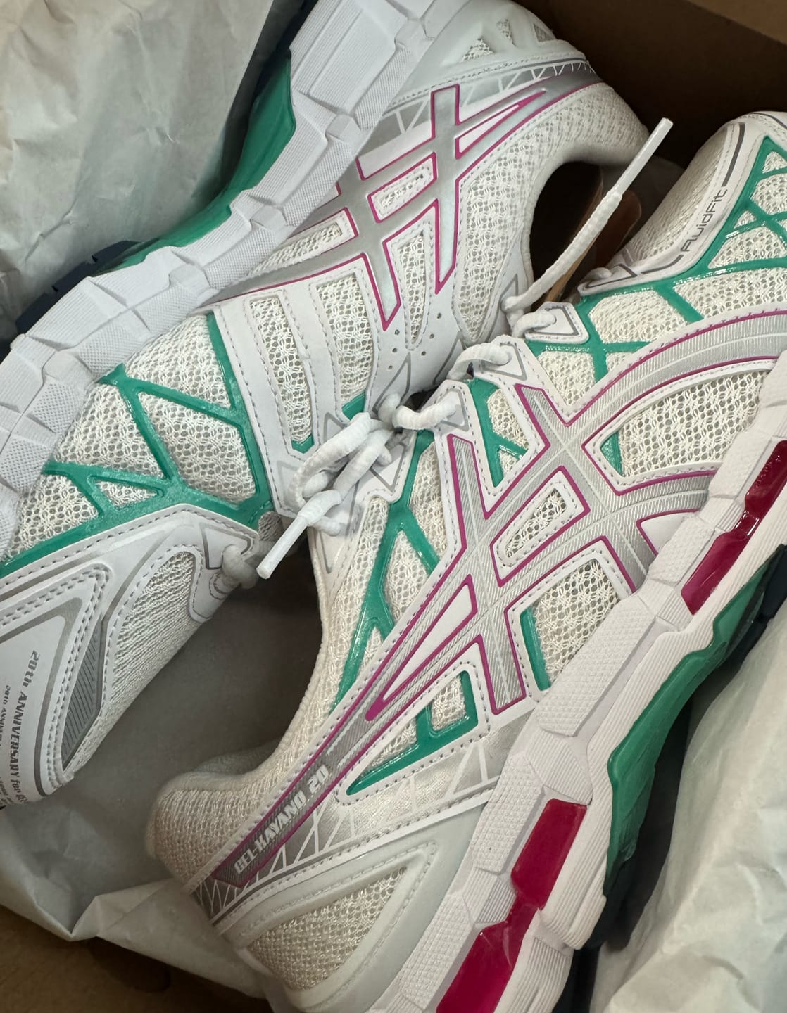 Customer photo review of ASICS Gel-Kayano 20 “White Aurora Green” Watermelon