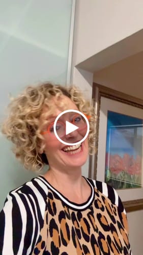 Customer video review of Olaplex No.10 Bond Shaper Curl Defining Gel 200ml