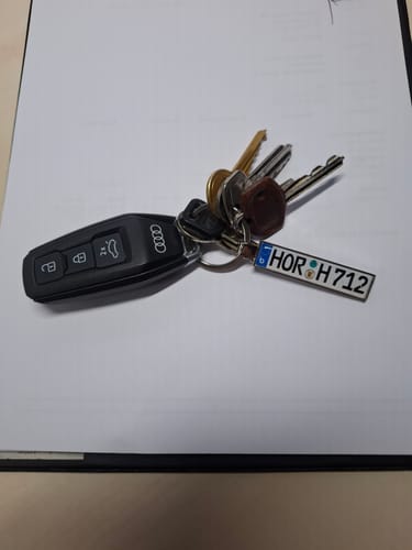 Customer photo review of Kennzeichen Schlüsselanhänger Mini Nummernschild Metall