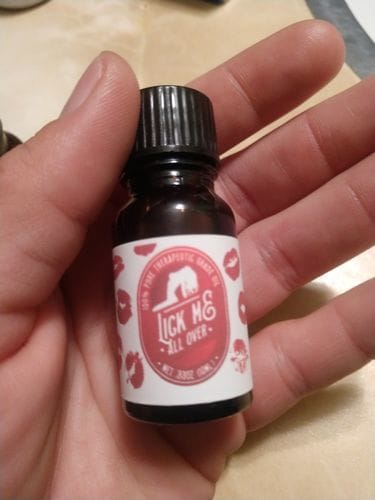 Customer photo review of Bargz Lick Me All Over Perfume Oil, Exotic Fragrance, Lovely Raspberry And Melon Aromas With A Touch Of Vanilla - Flat Cap
