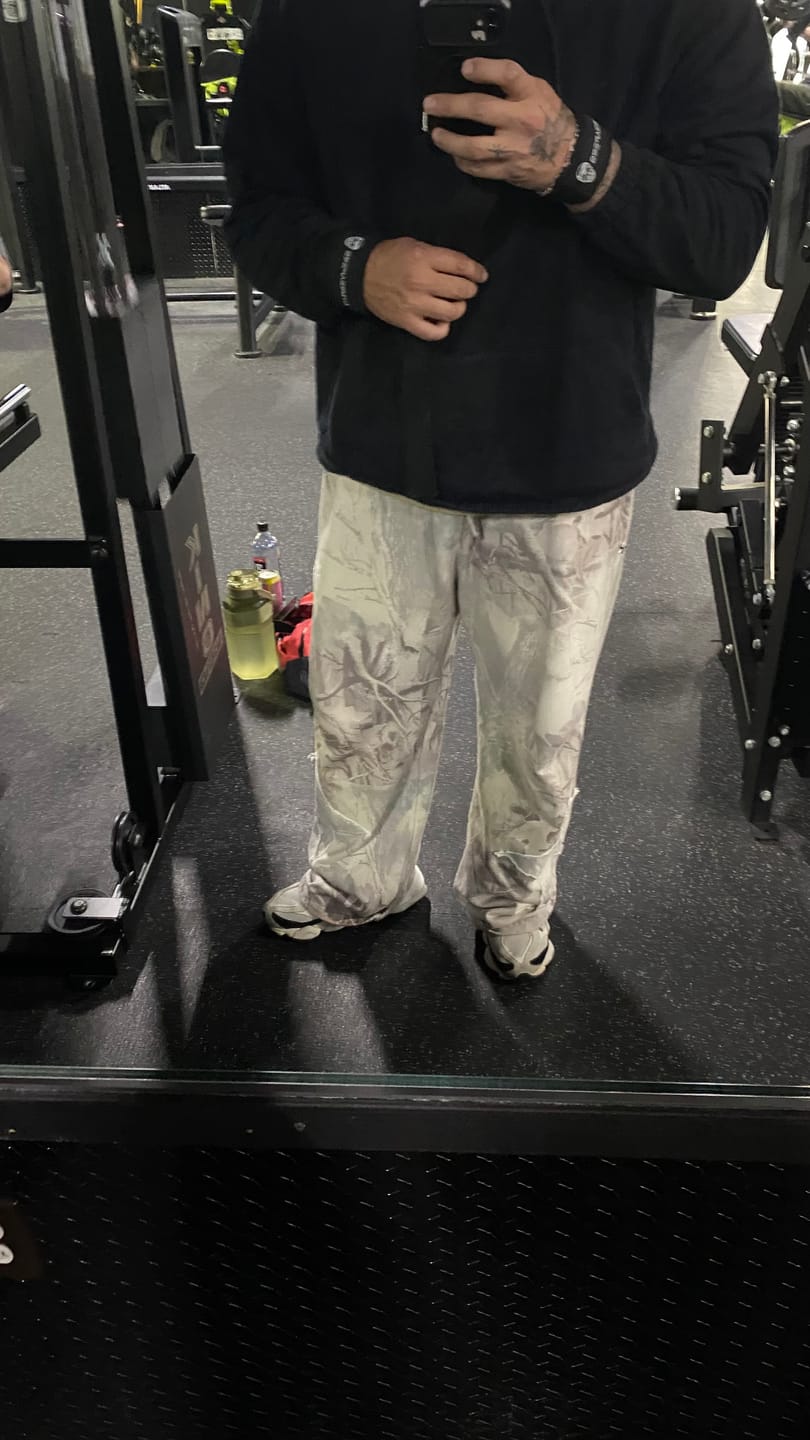Customer photo review of 2058 - Superstar Sweats