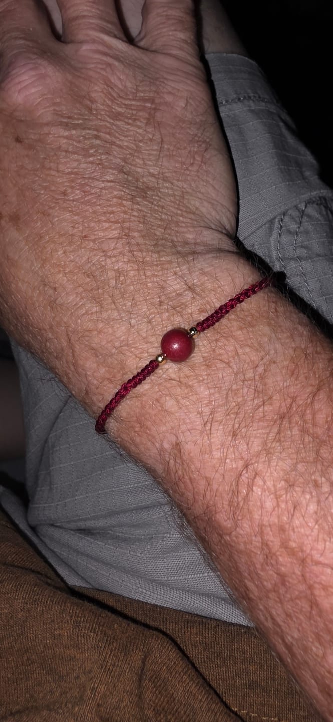 Customer photo review of High-Content Cinnabar Red String Bracelet – Handmade Feng Shui Protection & Good Luck Charm Jewelry for Prosperity & Strength